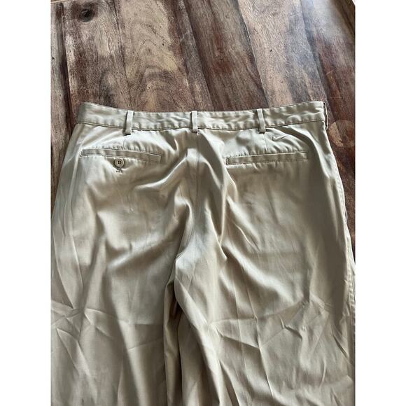 Nike Golf  Men's Khaki Dri Fit Tech Straight Pants Size 34x 32 - Picture 6 of 7